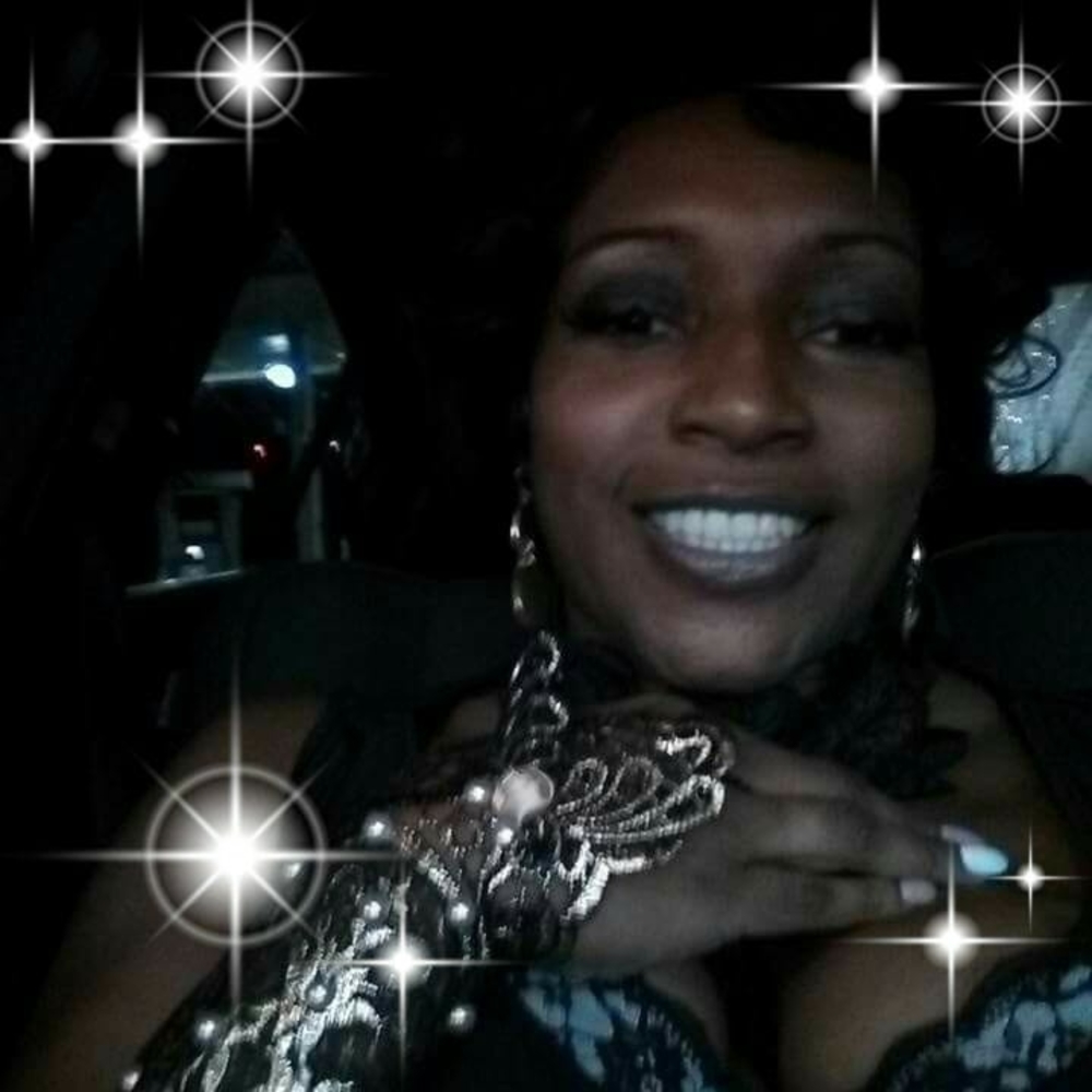 Meet your Posher, Latoya